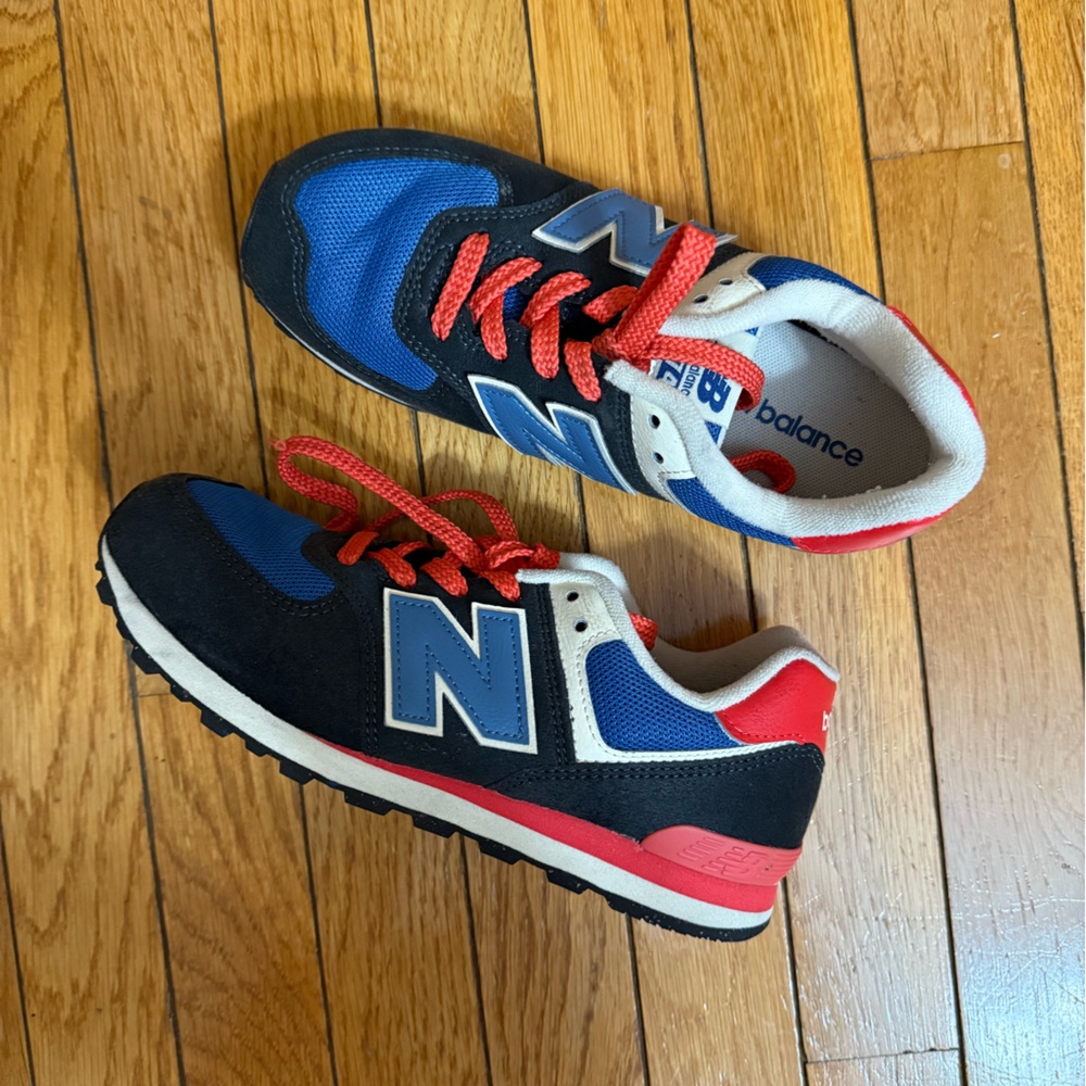 New Balance Sneaker - Picture 2 of 6